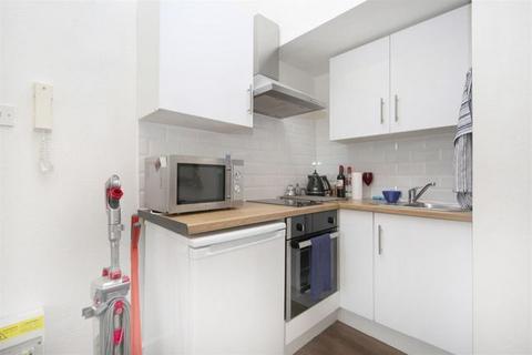 Studio to rent, West End Lane, London NW6