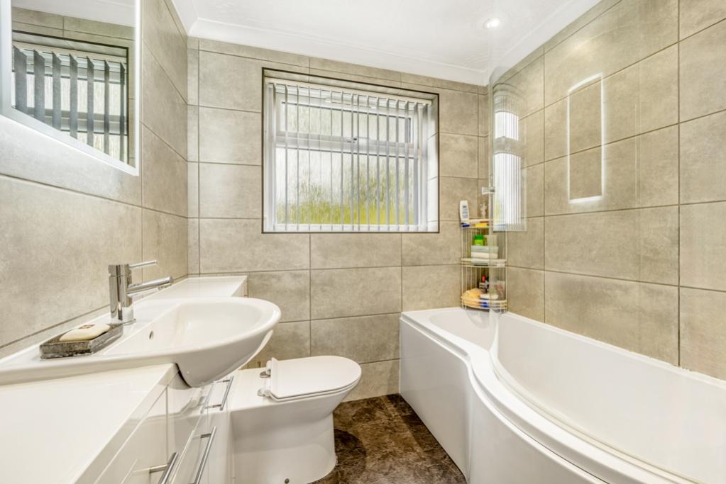 19 Ashlawn Drive (Boston)-23