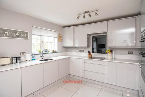 4 bedroom semi-detached house for sale, Mallow Drive, Bromsgrove, Worcestershire, B61