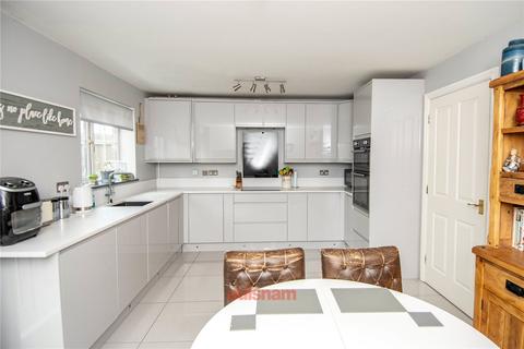 21 Mallow Drive, Bromsgrove, B61 0UP
