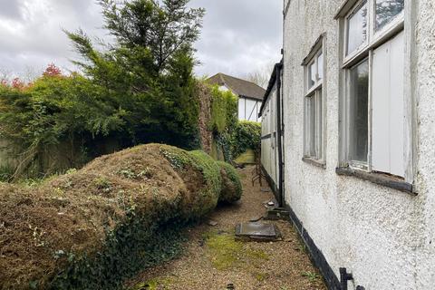 5 bedroom detached house for sale, The Stables, Caldecote Lane, Bushey, Hertfordshire, WD23 4EF