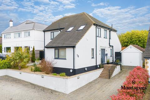 16 Barn Hill, Roydon, Harlow, CM19 5LB