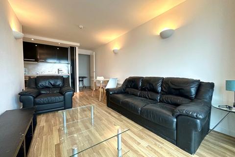 2 bedroom flat to rent, Wellington Street, Leeds, West Yorkshire, UK, LS1