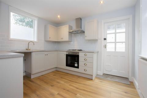 2 bedroom end of terrace house for sale, Available With No Onward Chain In Hawkhurst