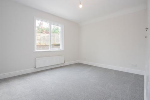 2 bedroom end of terrace house for sale, Available With No Onward Chain In Hawkhurst