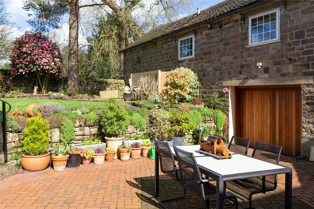 Coutyard