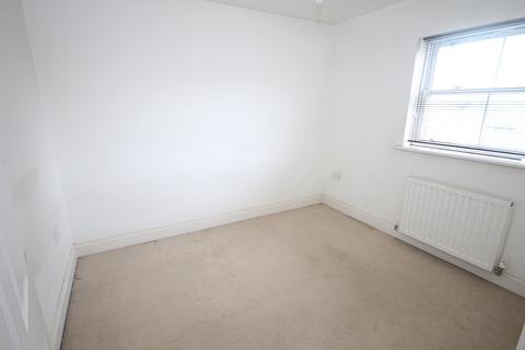 Flat 3, 94 Ampthill Road, Flitwick, Bedford, MK45 1BA