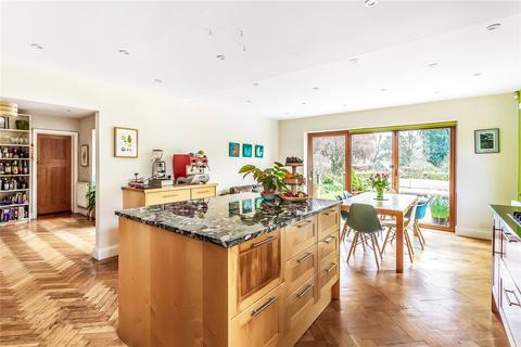 27 Alma Road, Reigate, RH2 0DH