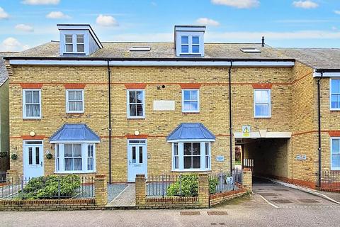 1 bedroom flat for sale, Park Road, Herne Bay, CT6 5ST