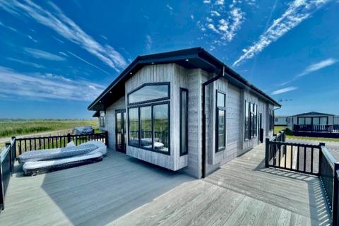 2 bedroom lodge for sale, Seal Bay Resort, Selsey PO20