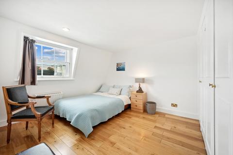 3 bedroom maisonette for sale, Cromwell Place, London