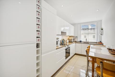 3 bedroom maisonette for sale, Cromwell Place, London