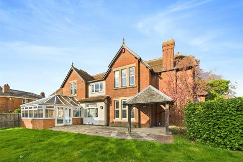 Stroud Road, Gloucester, Gloucestershire, GL1