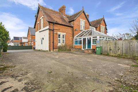undefined, Stroud Road, Gloucester, Gloucestershire, GL1