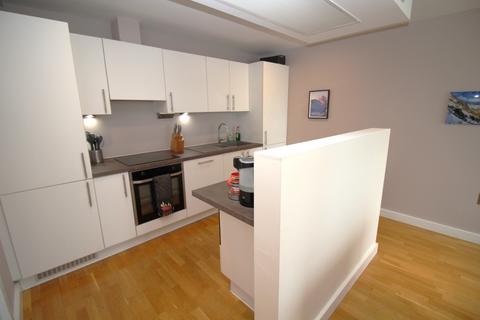 2 bedroom apartment for sale, N V Building, 96 The Quays, Salford, Lancashire, M50