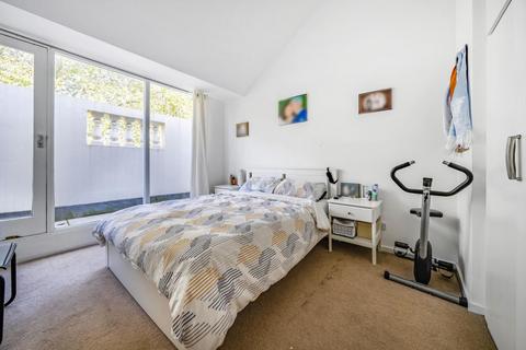 2 bedroom flat for sale, Porchester Square, Bayswater