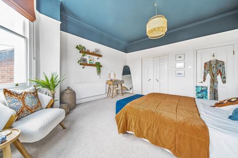 1 bedroom flat for sale, Leyland Road, Lee