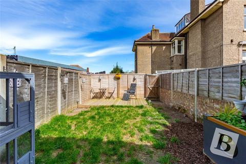 121h Vale Road, Northfleet, Gravesend, DA11 8DB