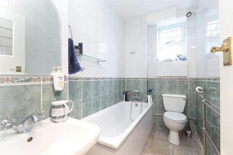 1 bedroom flat for sale, Grove End Road, St Johns Wood, NW8