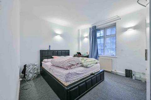 1 bedroom flat for sale, Grove End Road, St Johns Wood, NW8