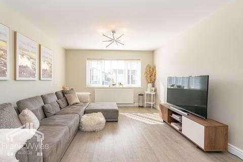 4 bedroom detached house for sale, South Park, Lytham