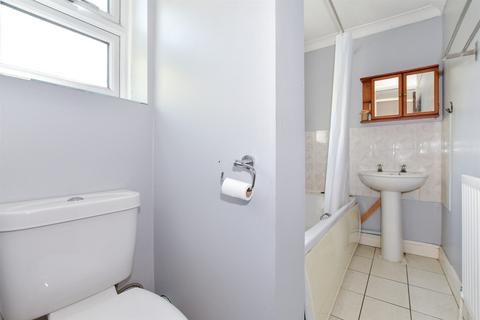 7 Ashbee Close, Snodland, ME6 5HQ
