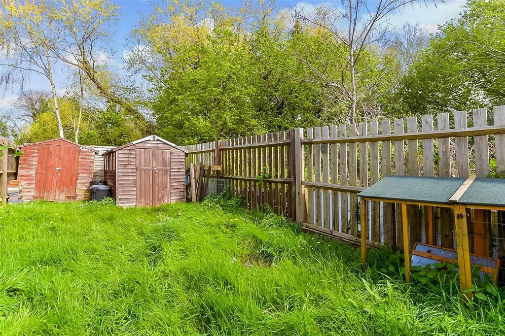 Ashbee Close, Snodland, Kent 1 bed end of terrace house for sale £210,000