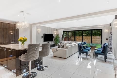 4 Parkfields, Sutton Coldfield, B74 4GA