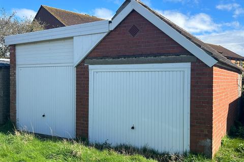 Garage for sale, Garages at North Foreland Drive, Skegness, Lincolnshire, PE25 1QT