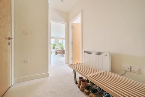 Flat 10, Haslemere House Lower Street, Haslemere, GU27 2PE