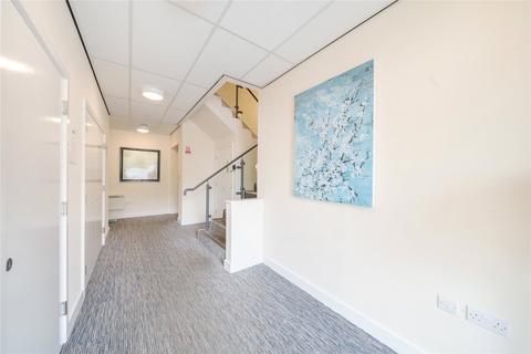 Flat 10, Haslemere House Lower Street, Haslemere, GU27 2PE