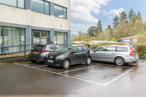Flat 10, Haslemere House Lower Street, Haslemere, GU27 2PE