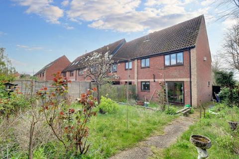 1 Armstrong Close, Newmarket, CB8 8HD