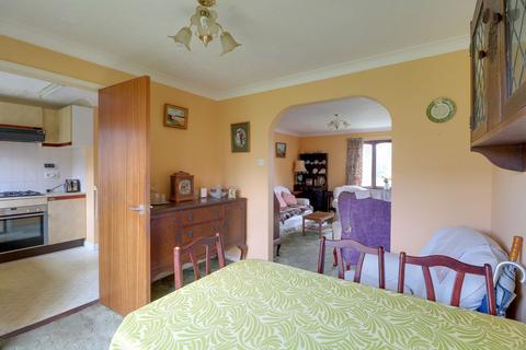 1 Armstrong Close, Newmarket, CB8 8HD