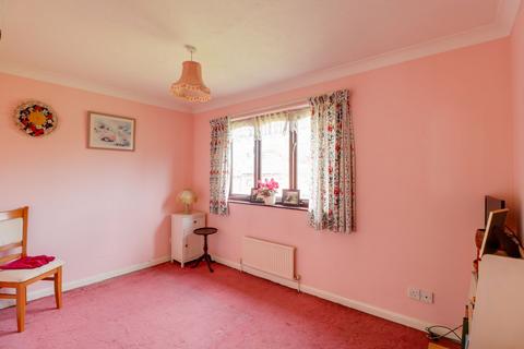 1 Armstrong Close, Newmarket, CB8 8HD