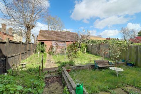 1 Armstrong Close, Newmarket, CB8 8HD