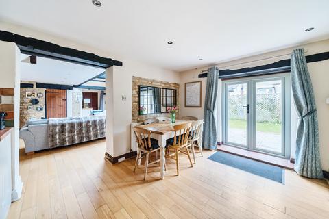 The Carriage House Evesham Road, Bishops Cleeve, Cheltenham, GL52 8DQ