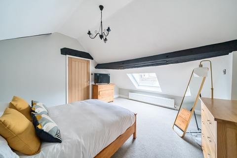 The Carriage House Evesham Road, Bishops Cleeve, Cheltenham, GL52 8DQ
