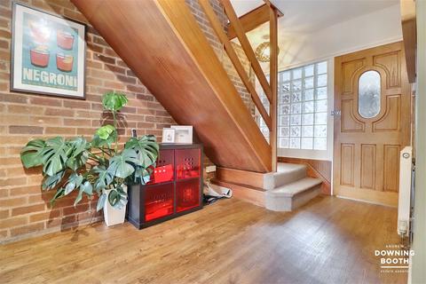 4 bedroom detached house for sale, Walsall Road, Lichfield WS13