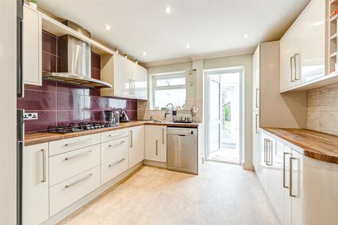 77 Alinora Avenue, Goring By Sea, Worthing, BN12 4LR