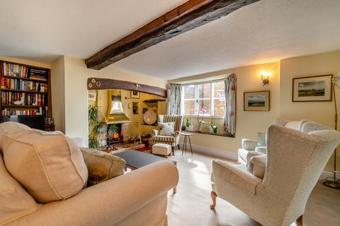 4 bedroom cottage for sale, Church Lane Kislingbury, Northamptonshire, NN7 4AD