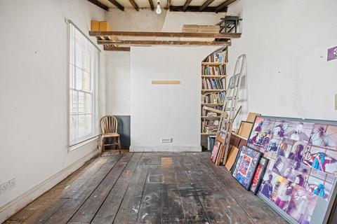 46 Arbour Square, London, E1 0PS