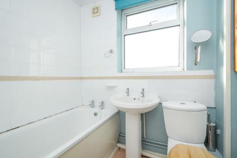 3 bedroom end of terrace house for sale, Bicester,  Oxfordshire,  OX26