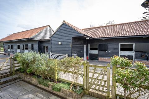 4 bedroom detached house for sale, Willingale