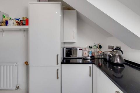 2 bedroom flat for sale, Junction Road, South Croydon, CR2