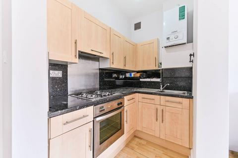 1 bedroom flat to rent, High View Road, Crystal Palace, London, SE19