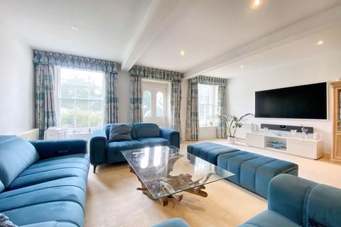 4 bedroom townhouse to rent, Moorcroft Harlington Road, Uxbridge, Greater London