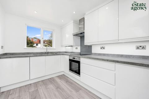 1 bedroom apartment for sale, Stapleford Close, Chingford, E4
