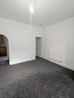 2 bedroom terraced house to rent, Hunslet Street, Burnley BB11