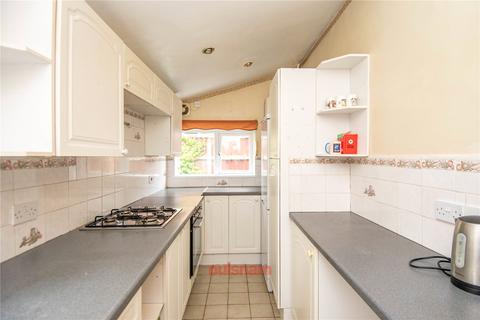 2 bedroom bungalow for sale, Orchard Road, Bromsgrove, Worcestershire, B61